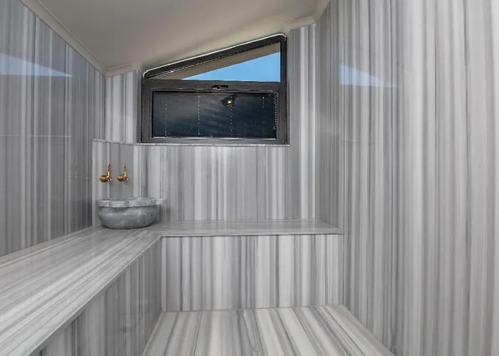 Villa Balmain&sauna,jakuzi ,tuerk Hamami, Pool ,bbq, Isitmali Havuz ,yerden Isitma