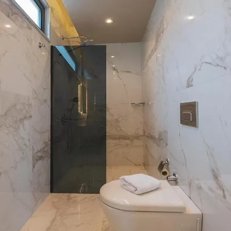 빌라 Merkez De Sauna,jakuzi ,tuerk Hamami, Pool ,bbq, Isitmali Havuz ,yerden Isitma 페티예