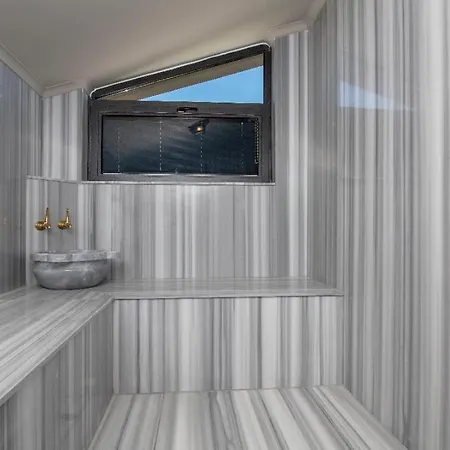 Вилла Balmain&sauna,jakuzi ,tuerk Hamami, Pool ,bbq, Isitmali Havuz ,yerden Isitma