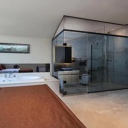 Balmain&sauna,jakuzi ,tuerk Hamami, Pool ,bbq, Isitmali Havuz ,yerden Isitma Фетхие