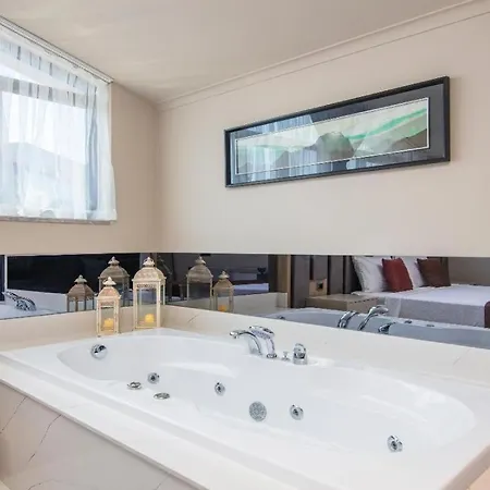 Balmain&sauna,jakuzi ,tuerk Hamami, Pool ,bbq, Isitmali Havuz ,yerden Isitma