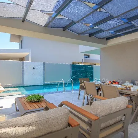 Вилла Balmain&sauna,jakuzi ,tuerk Hamami, Pool ,bbq, Isitmali Havuz ,yerden Isitma *