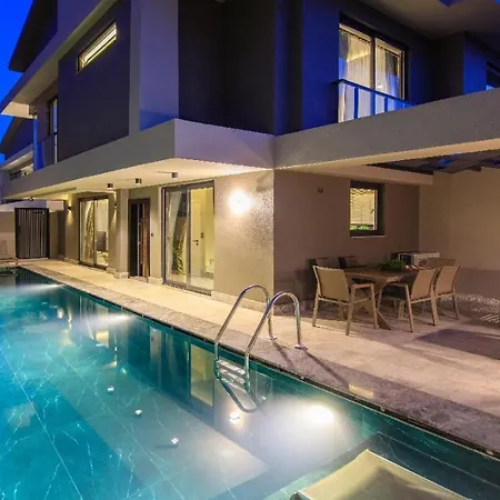 Balmain&sauna,jakuzi ,tuerk Hamami, Pool ,bbq, Isitmali Havuz ,yerden Isitma * Фетхие