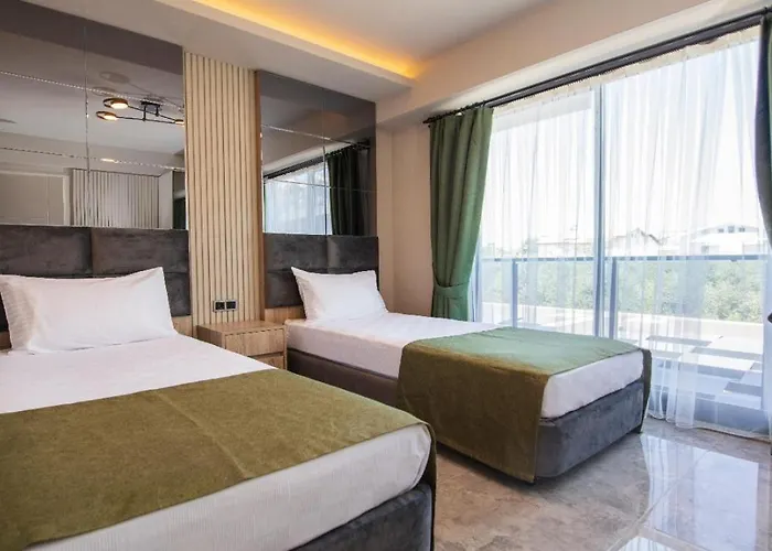 Villa Merkez De Sauna,jakuzi ,tuerk Hamami, Pool ,bbq, Isitmali Havuz ,yerden Isitma Fethiye