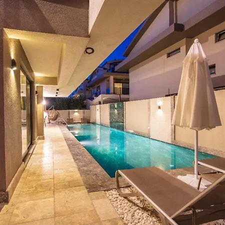 Balmain&sauna,jakuzi ,tuerk Hamami, Pool ,bbq, Isitmali Havuz ,yerden Isitma Villa *
